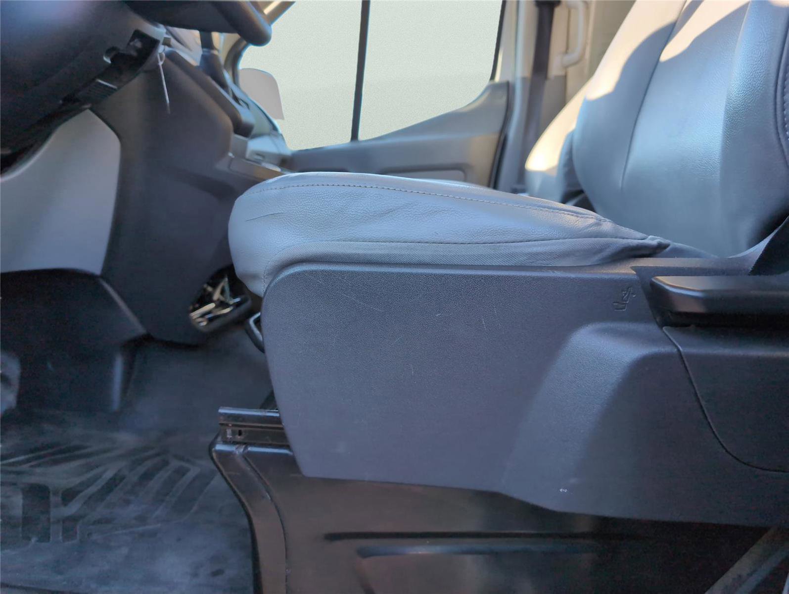 Used 2017 Ford Transit 250 130 Low Roof image 19