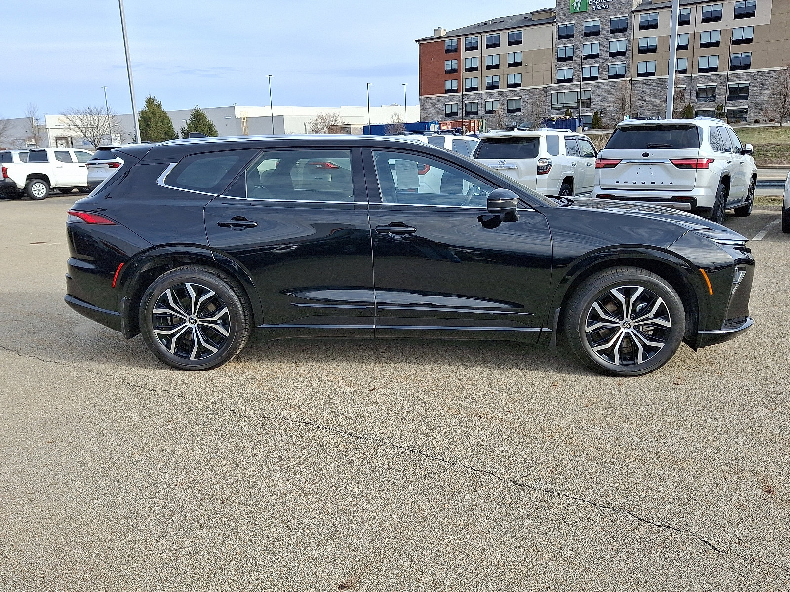 Used 2025 Toyota Crown Signia image 7