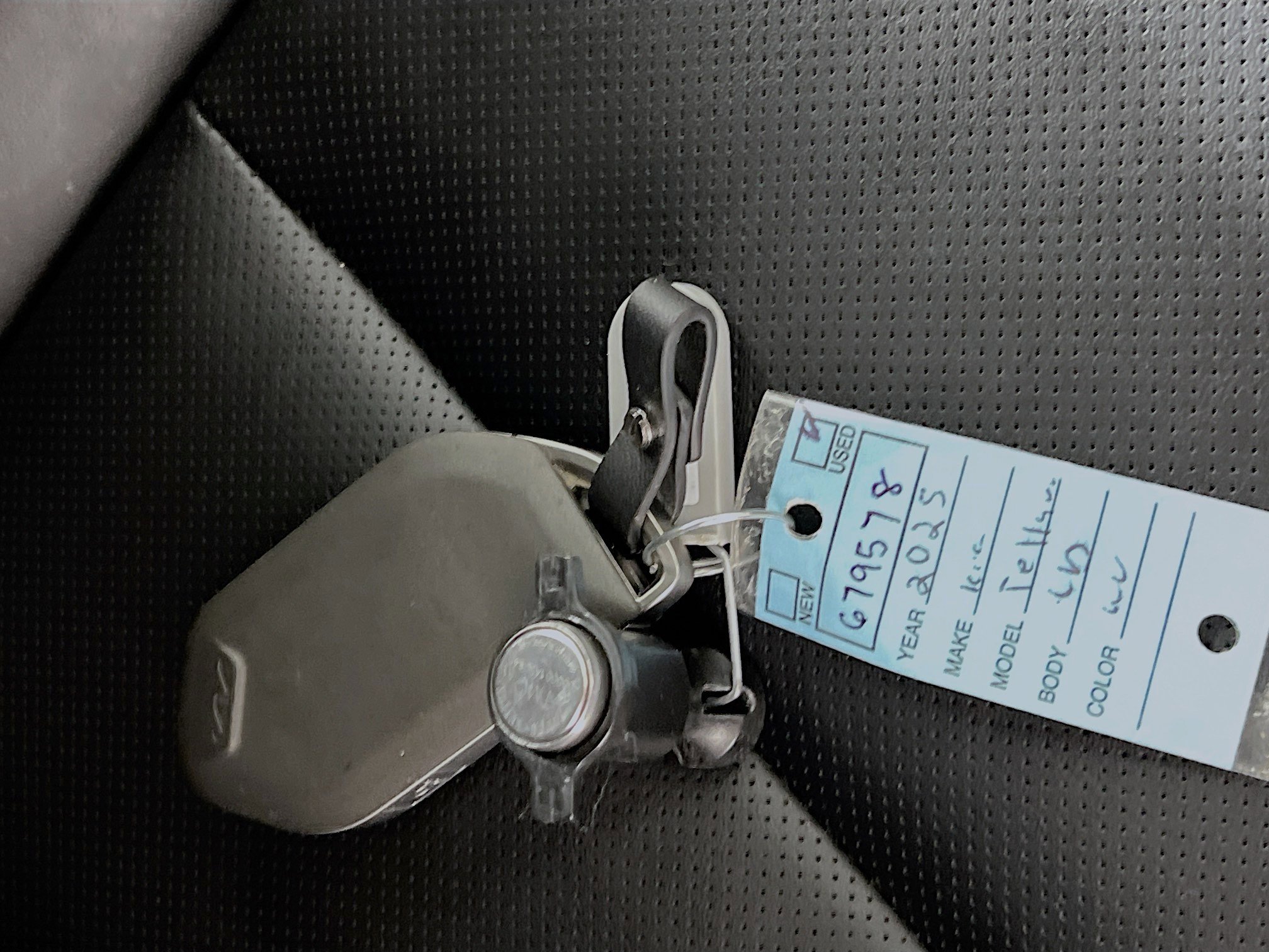 Used 2025 Kia Telluride S image 36