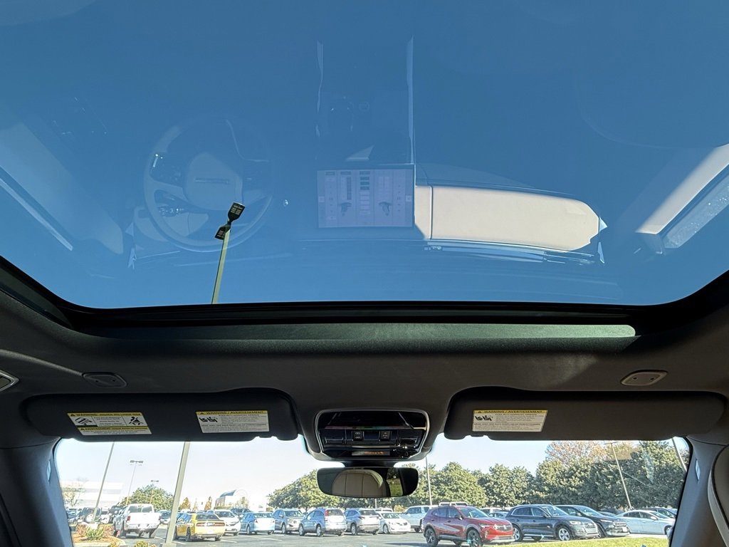 New 2025 Land Rover Range Rover Sport Dynamic SE image 23