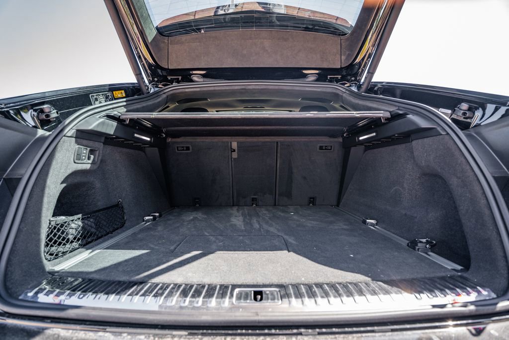 Used 2026 Lamborghini Urus Performante AWD/4WD image 44