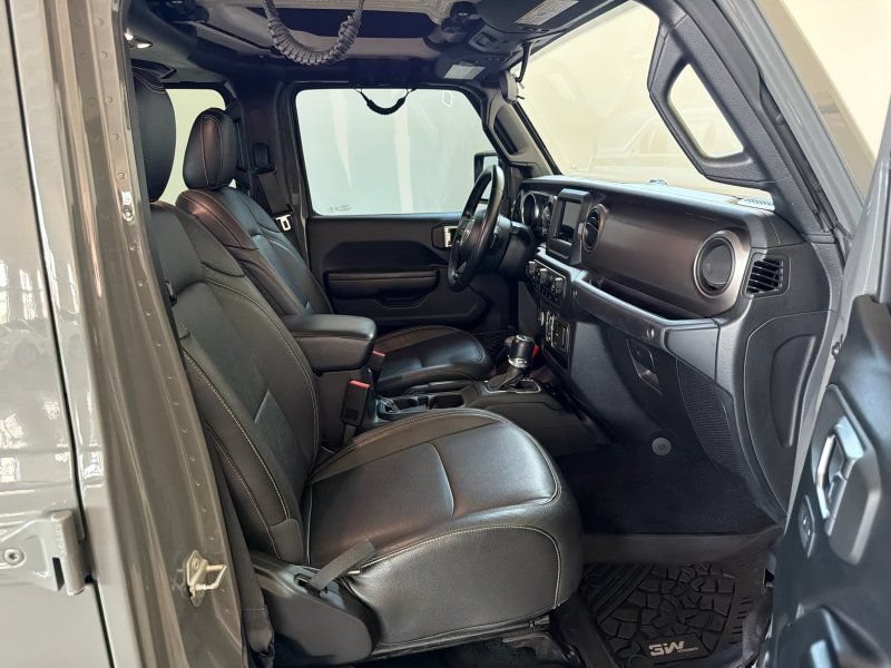Used 2020 Jeep Gladiator Sport w/ Quick Order Package 24S AWD/4WD image 17