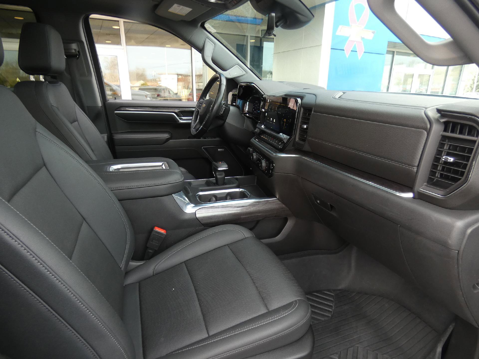 Certified 2022 Chevrolet Silverado 1500 LTZ w/ LTZ Premium Package image 18