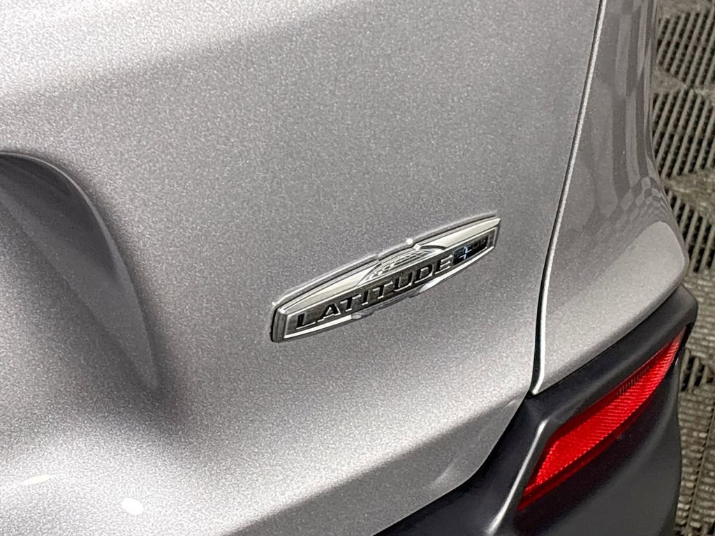 Used 2019 Jeep Cherokee Latitude Plus w/ Cold Weather Group image 23