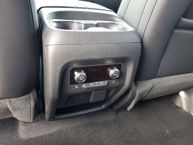 New 2026 GMC Acadia Denali w/ Super Cruise Package FWD image 16