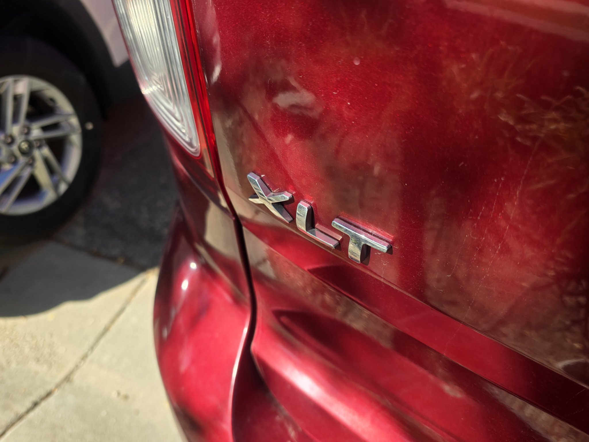 Used 2013 Ford Explorer XLT AWD/4WD image 10