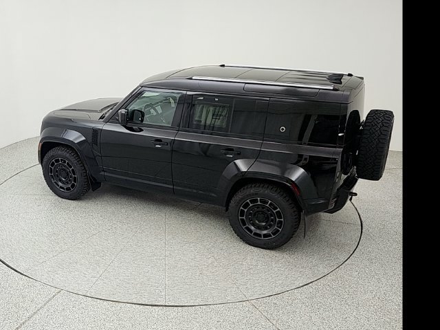 New 2026 Land Rover Defender 110 OCTA AWD/4WD image 35