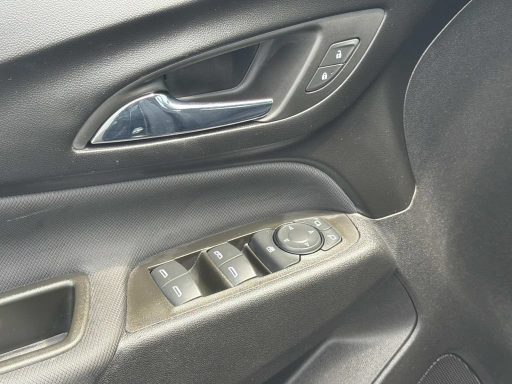 Used 2024 Chevrolet Equinox RS AWD/4WD image 14