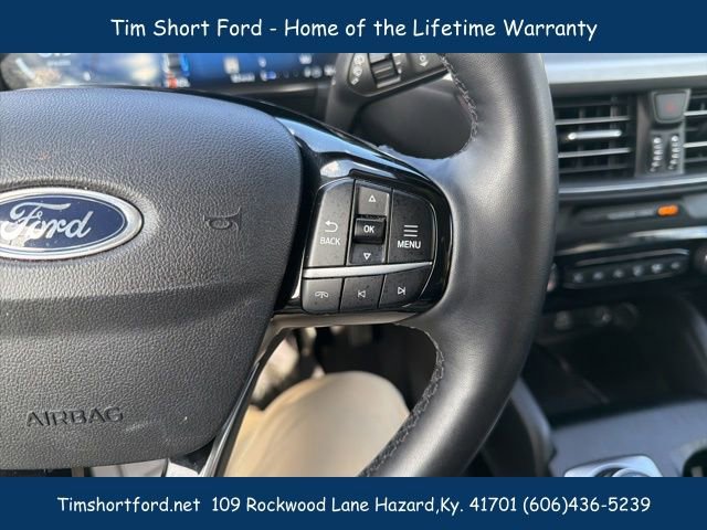 Used 2024 Ford Escape Platinum AWD/4WD image 18