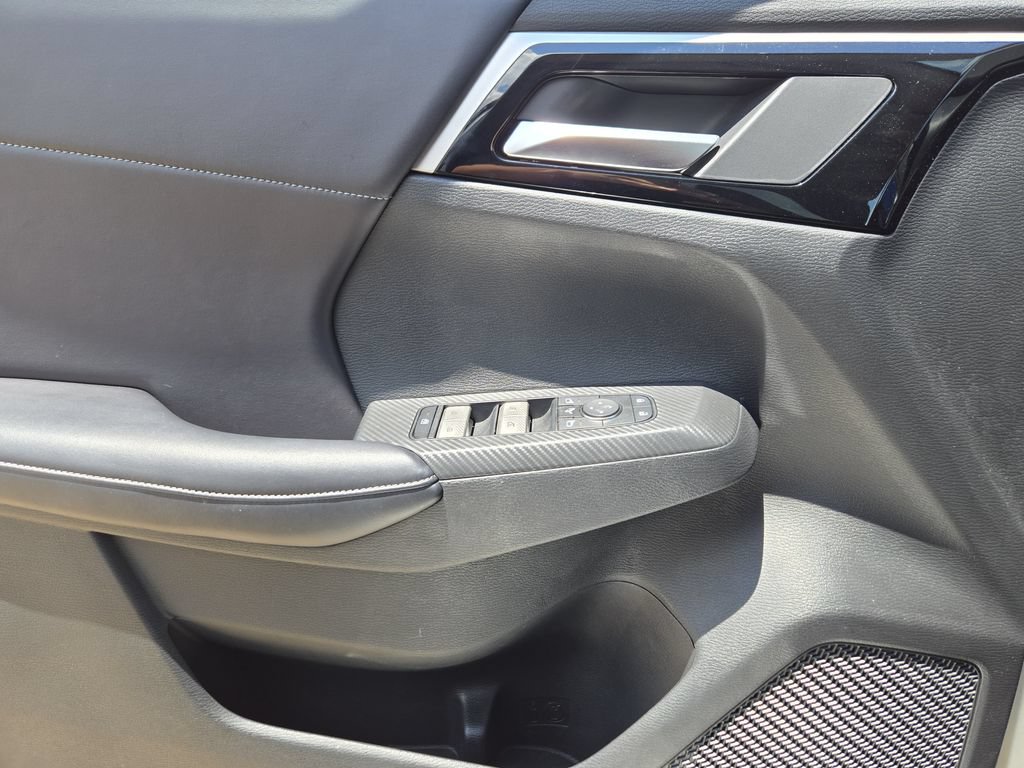 Used 2024 Mitsubishi Outlander SE AWD/4WD image 18