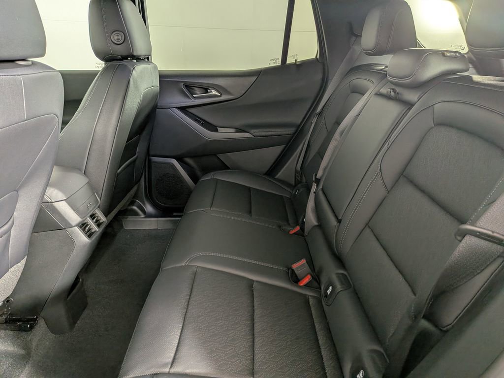 New 2026 Chevrolet Equinox LT w/ Convenience Package II image 33