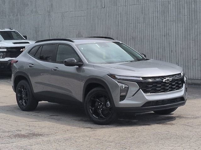 New 2026 Chevrolet Trax LT w/ Midnight Edition FWD image 11