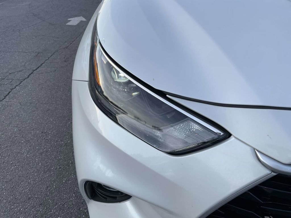 Used 2024 Toyota Highlander LE image 16