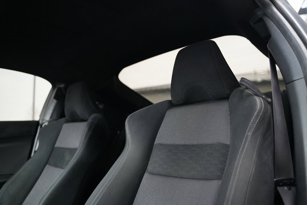 Used 2017 Toyota 86 image 38