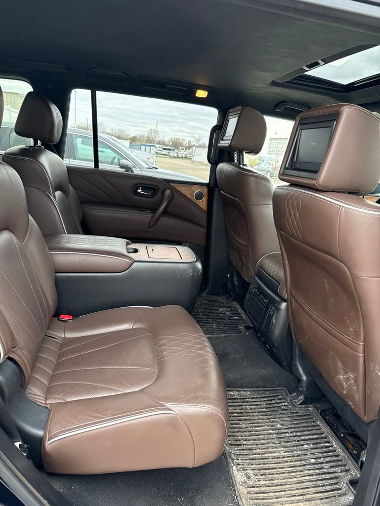Used 2017 INFINITI QX80 Limited w/ All Season Package AWD/4WD image 14