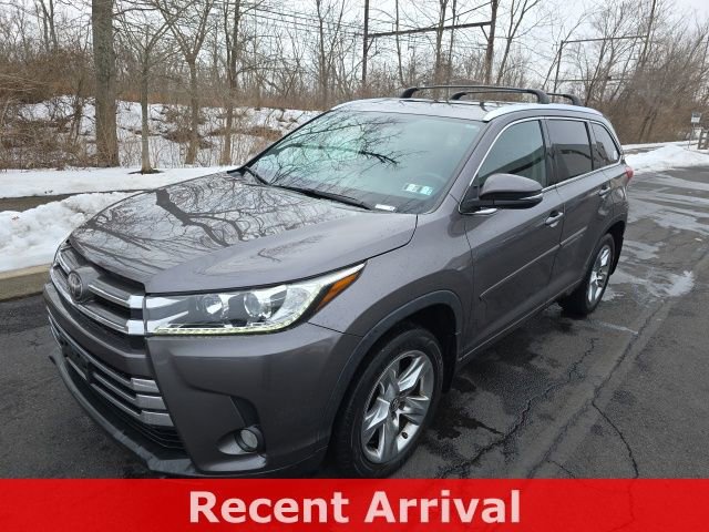 Used 2018 Toyota Highlander Limited w/ Protection Package #3 image 6