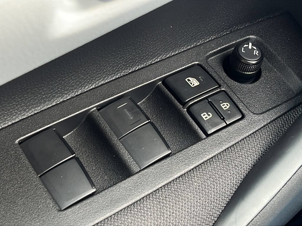 Used 2026 Toyota Corolla SE FWD image 17