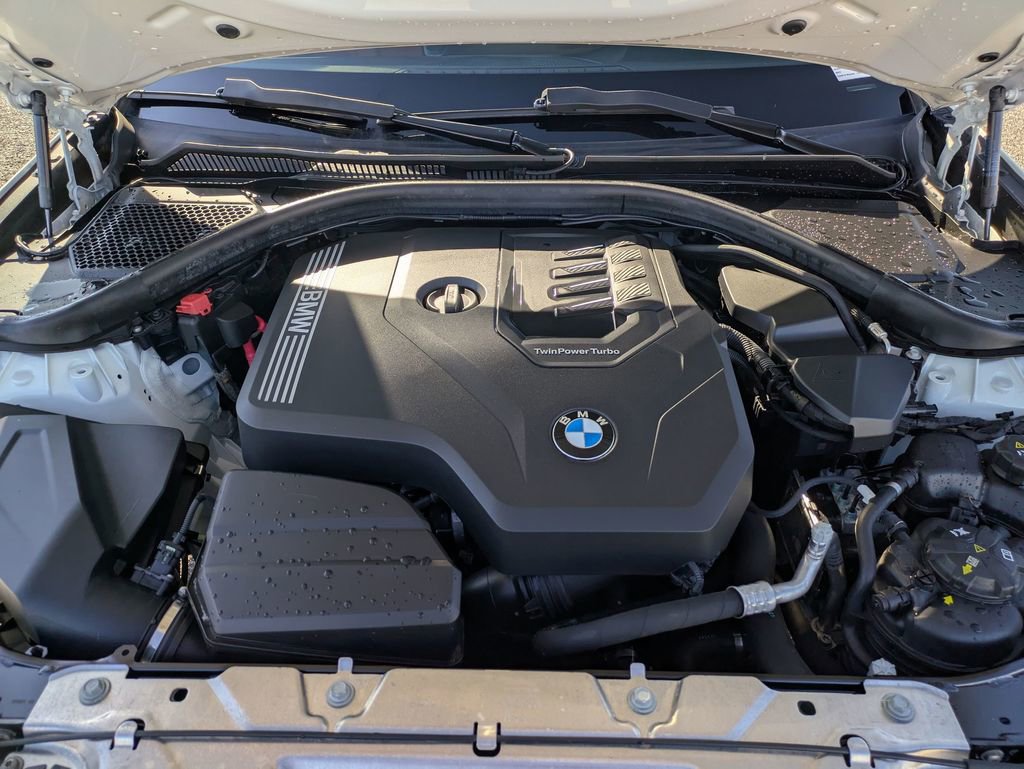 Used 2024 BMW 330i Sedan w/ M Sport Package image 11