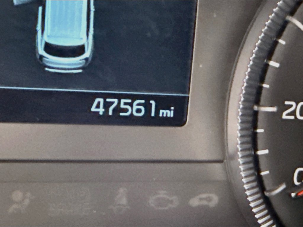 Used 2022 Kia Telluride S AWD/4WD image 5