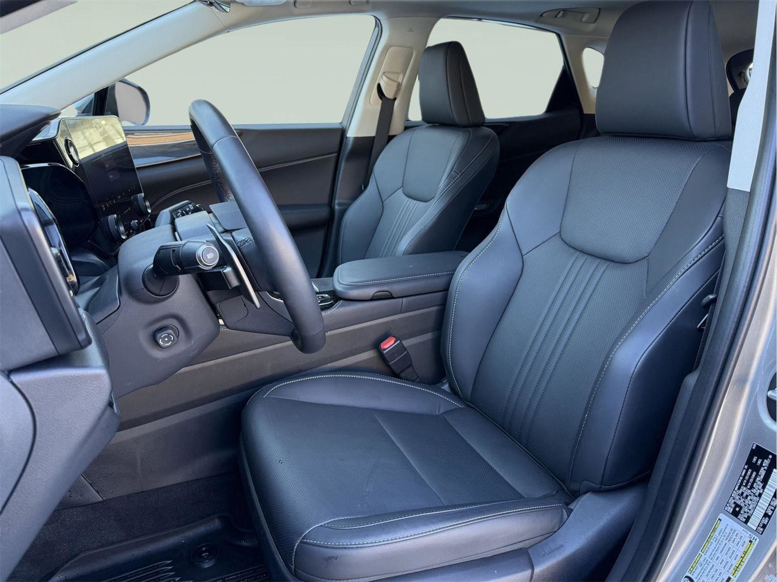 Used 2025 Lexus NX 350 Premium w/ Accessory Package (K3) image 11