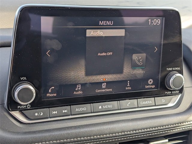 Used 2024 Nissan Rogue S image 23