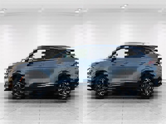 Used 2024 Kia Sportage LX image 7