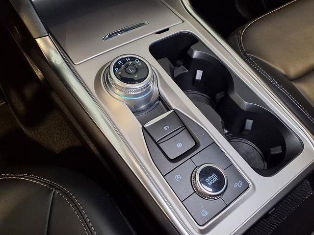 Used 2023 Ford Explorer XLT w/ Equipment Group 202A image 11