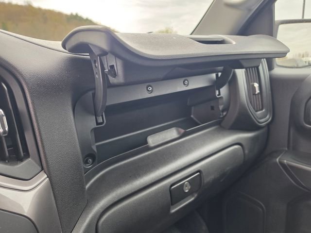 Used 2019 Chevrolet Silverado 1500 Custom w/ Custom Value Package AWD/4WD image 14