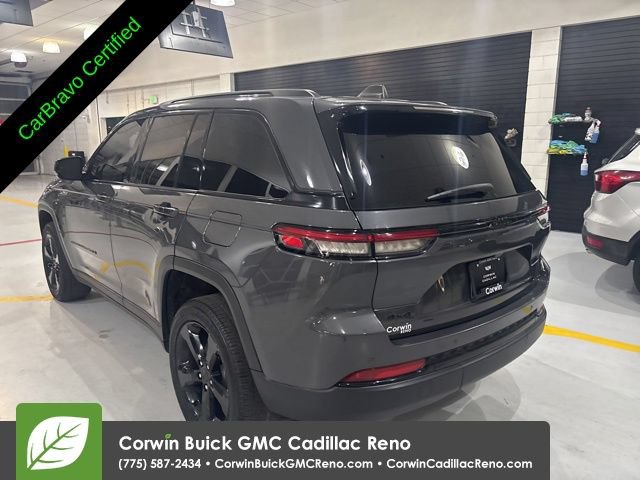 Used 2023 Jeep Grand Cherokee Altitude AWD/4WD image 7