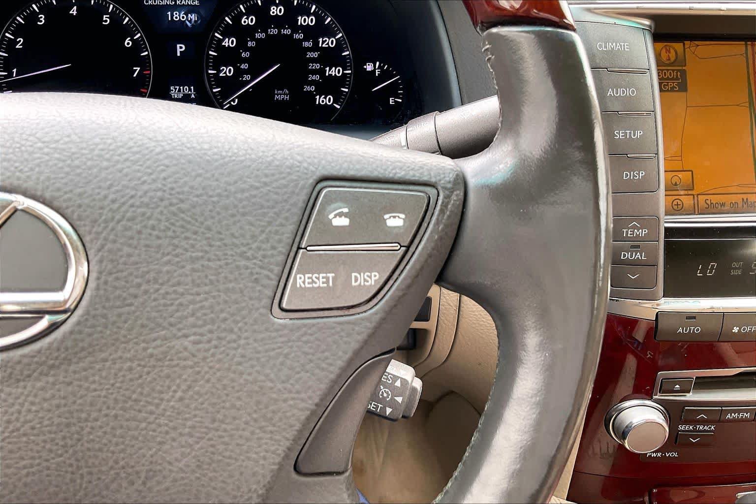 Used 2012 Lexus LS 460 w/ Comfort Pkg RWD image 22