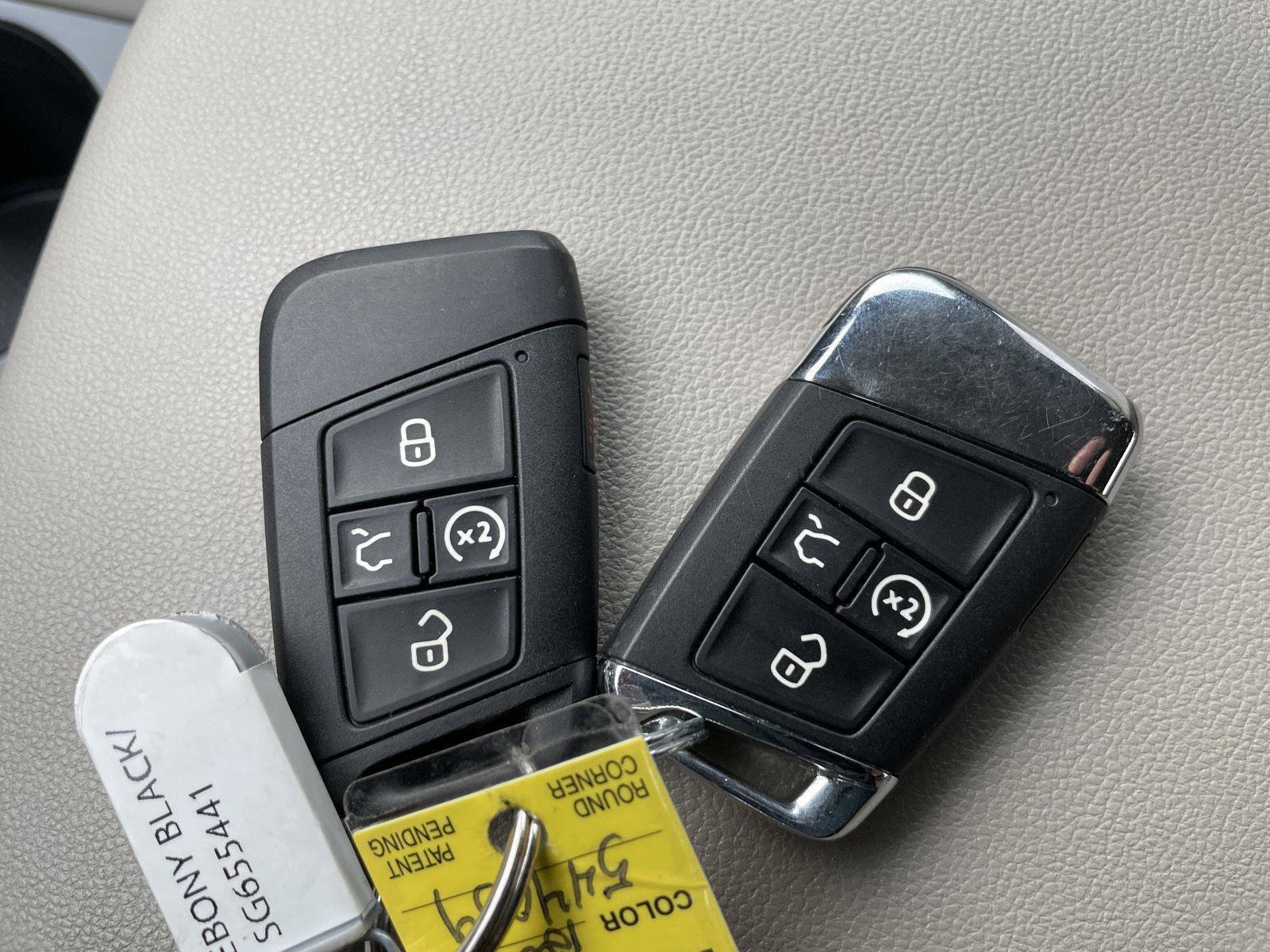 Used 2023 Volkswagen Atlas SE w/ Black Wheel Package image 36