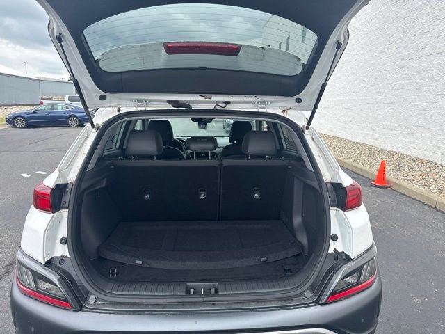 Used 2023 Hyundai Kona Limited w/ Cargo Package AWD/4WD image 9