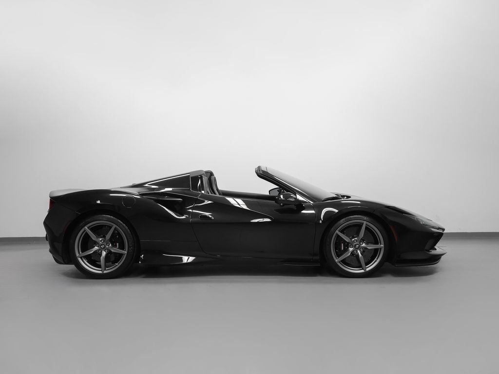 Certified 2021 Ferrari F8 Tributo RWD image 8