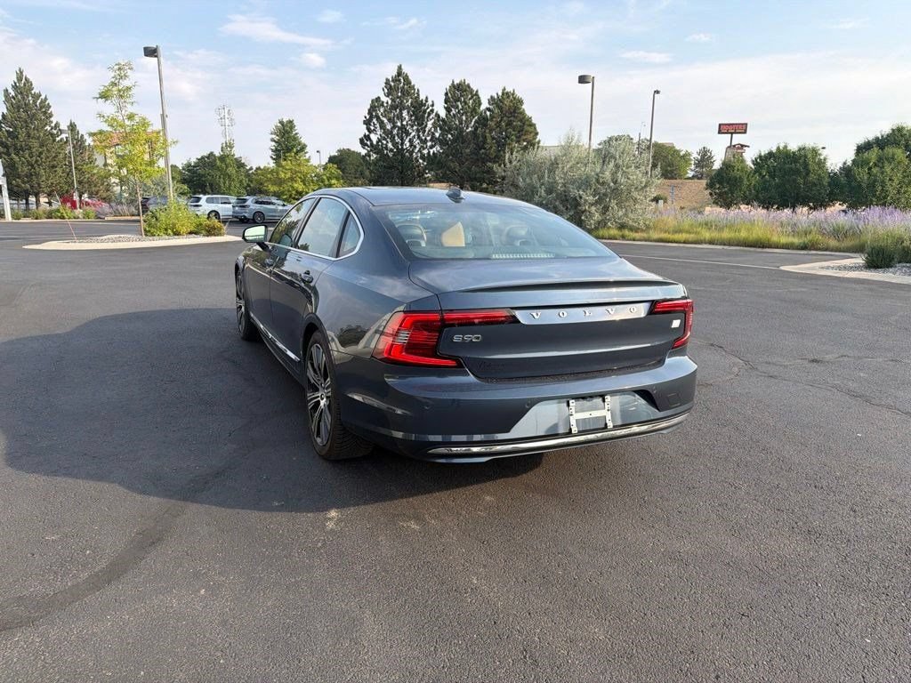 Used 2024 Volvo S90 T8 Ultimate AWD/4WD image 3