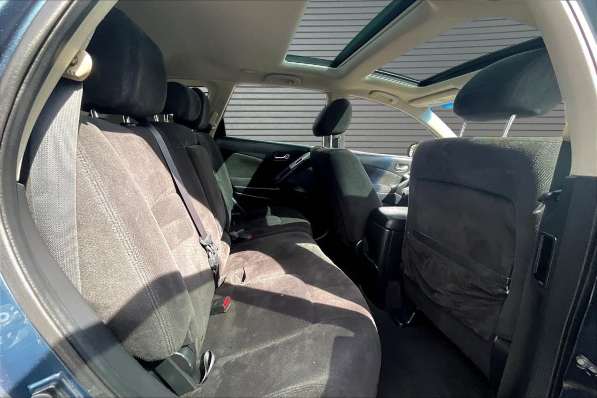 Used 2012 Nissan Murano SV AWD/4WD image 24