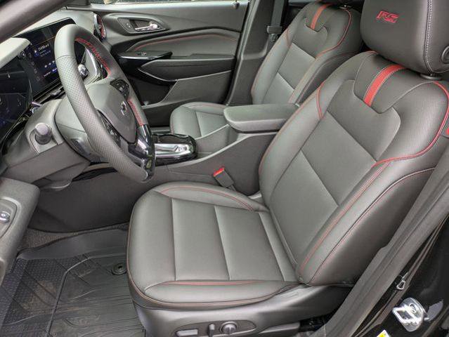 New 2026 Chevrolet Trax RS w/ Sunroof Package FWD image 11
