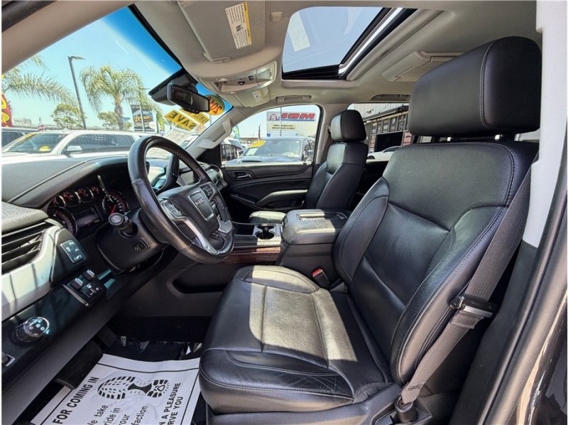 Used 2016 GMC Yukon XL SLT w/ Open Road Package RWD image 19