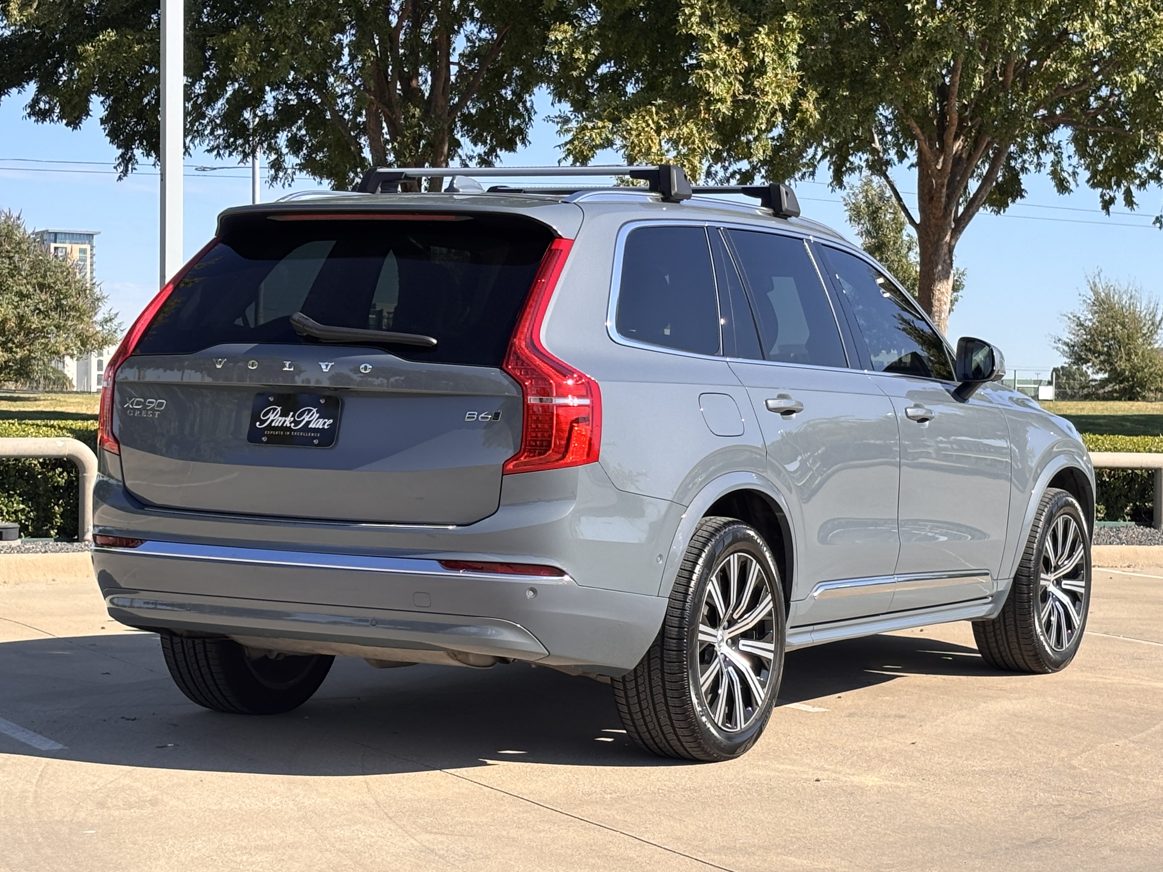 Used 2023 Volvo XC90 B6 Plus w/ Protection Package Premier AWD/4WD image 5