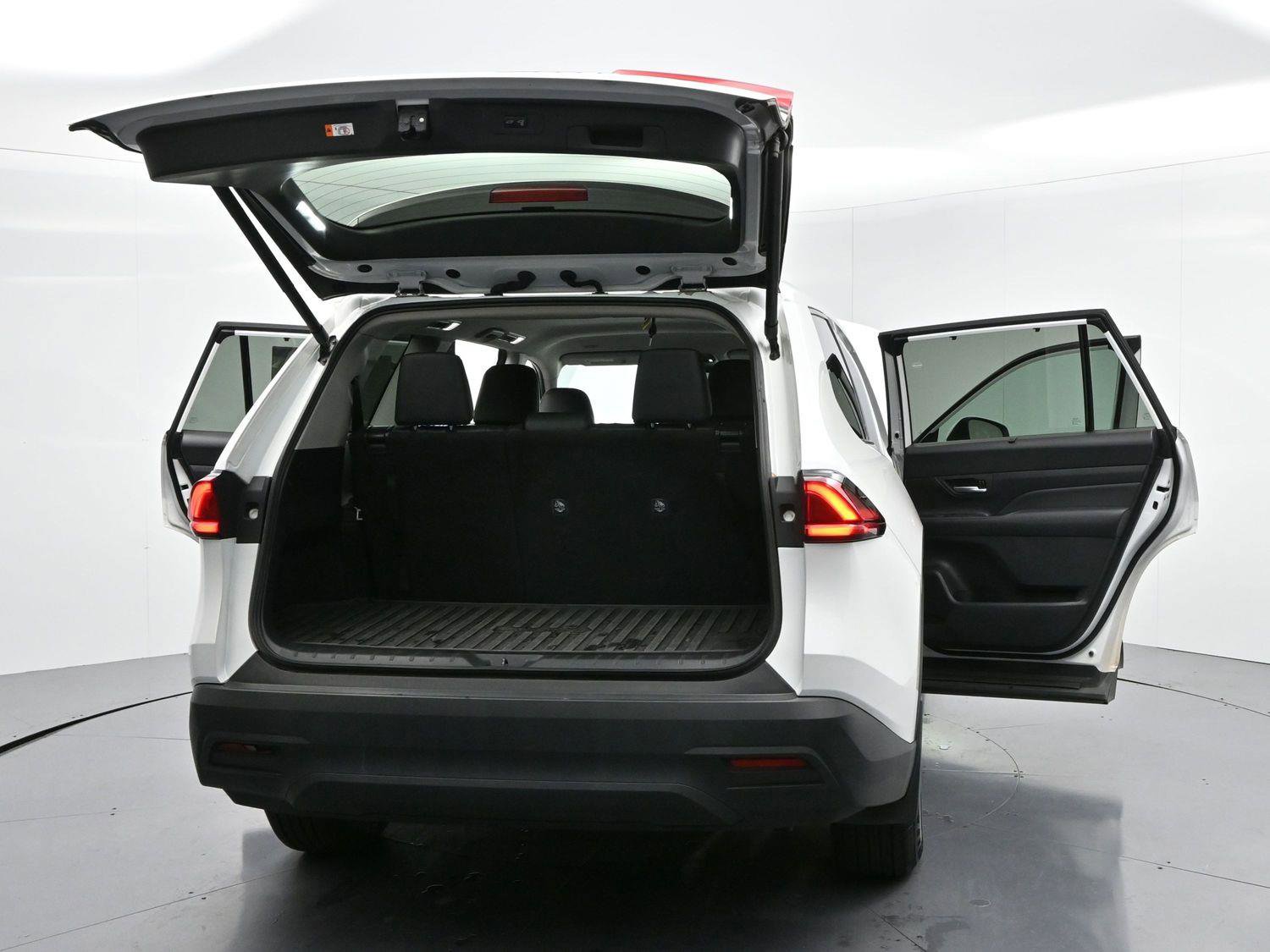 Used 2024 Toyota Grand Highlander XLE image 47