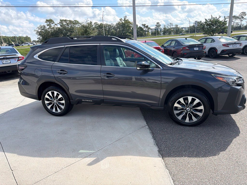Certified 2024 Subaru Outback Onyx Edition AWD/4WD image 4