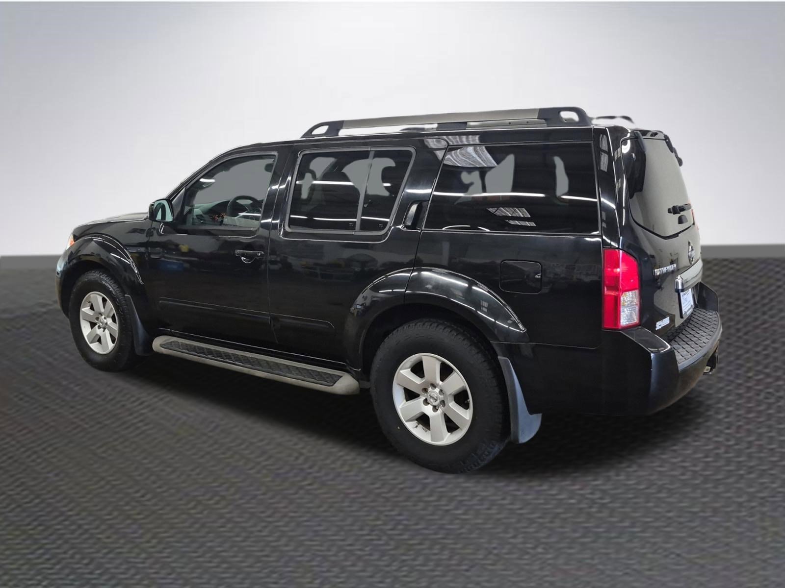 Used 2011 Nissan Pathfinder SV w/ Protection Pkg RWD image 5