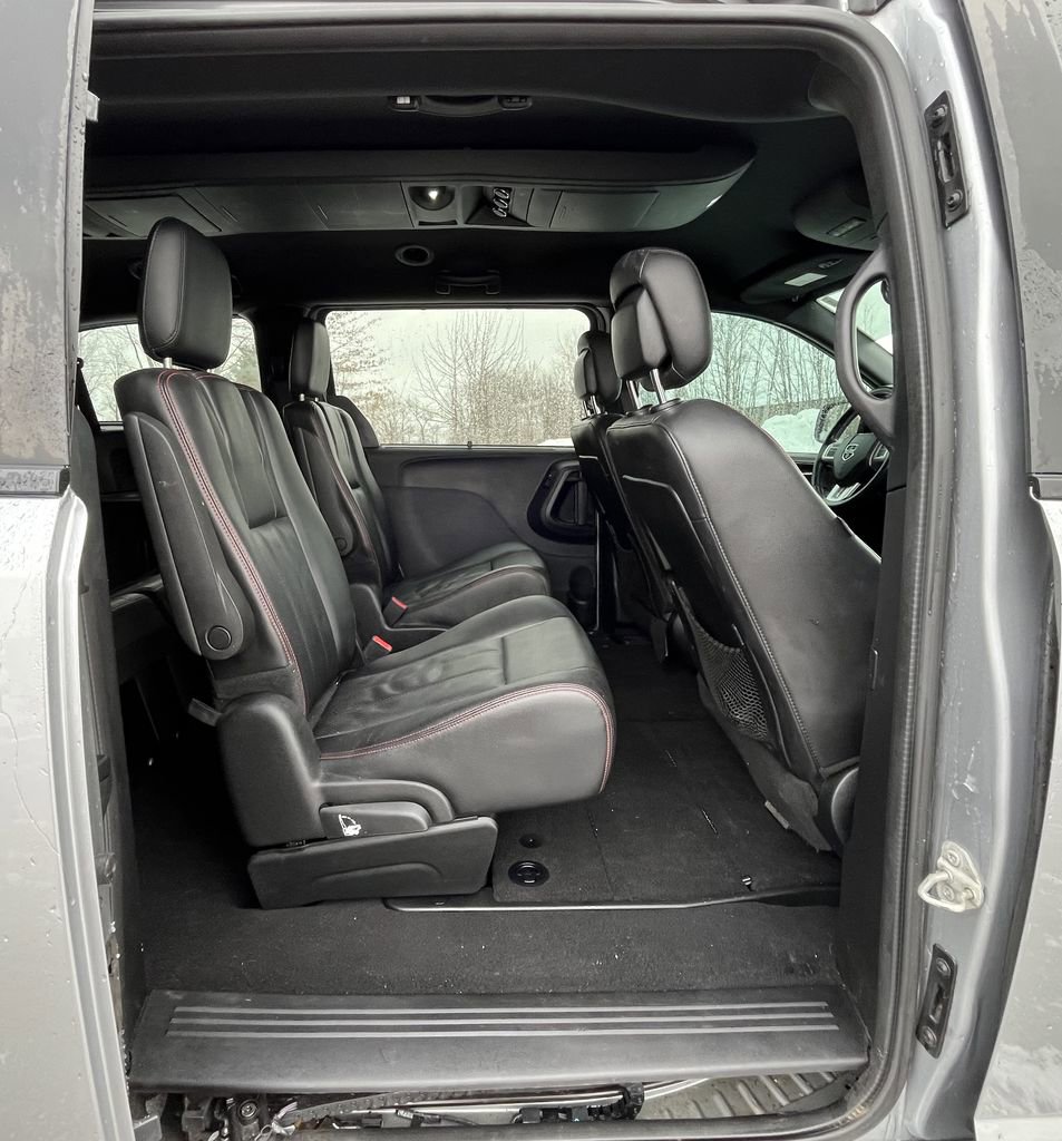 Used 2019 Dodge Grand Caravan GT FWD image 18