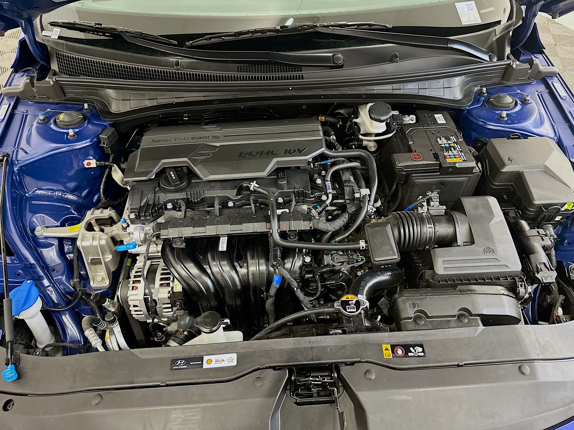 Used 2025 Hyundai Elantra Limited image 35