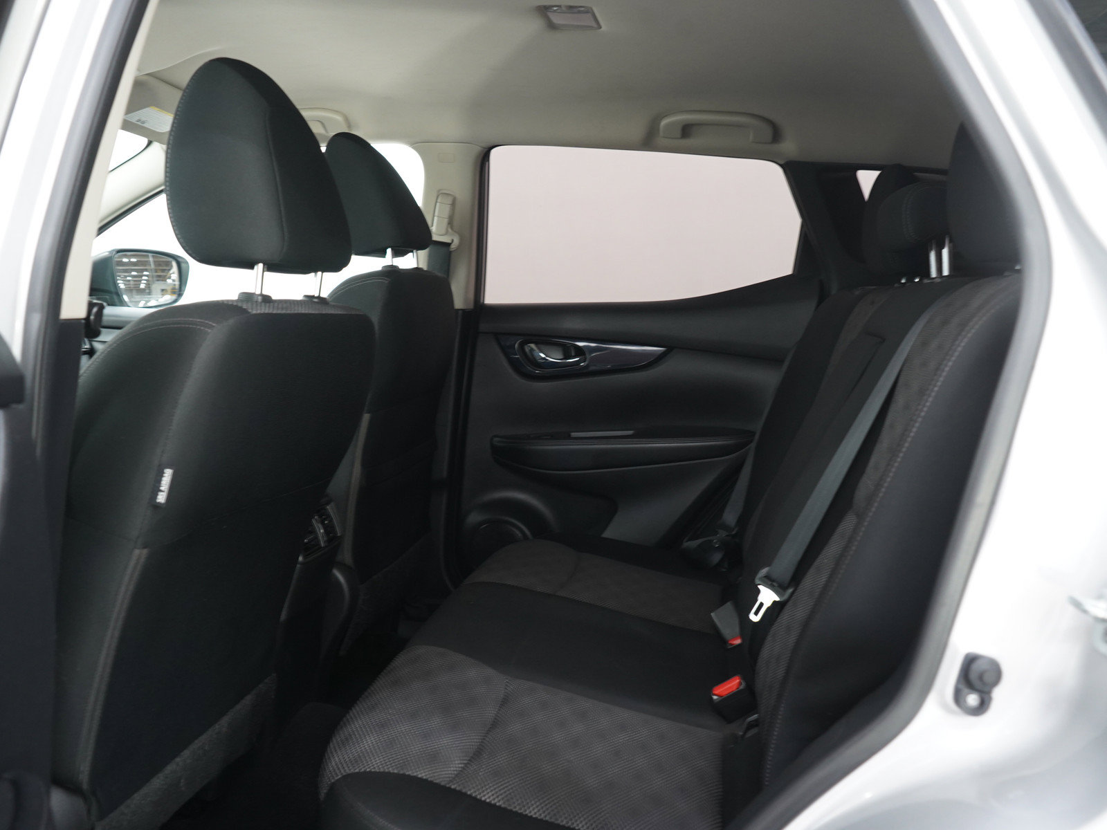Used 2017 Nissan Rogue Sport SV AWD/4WD image 14