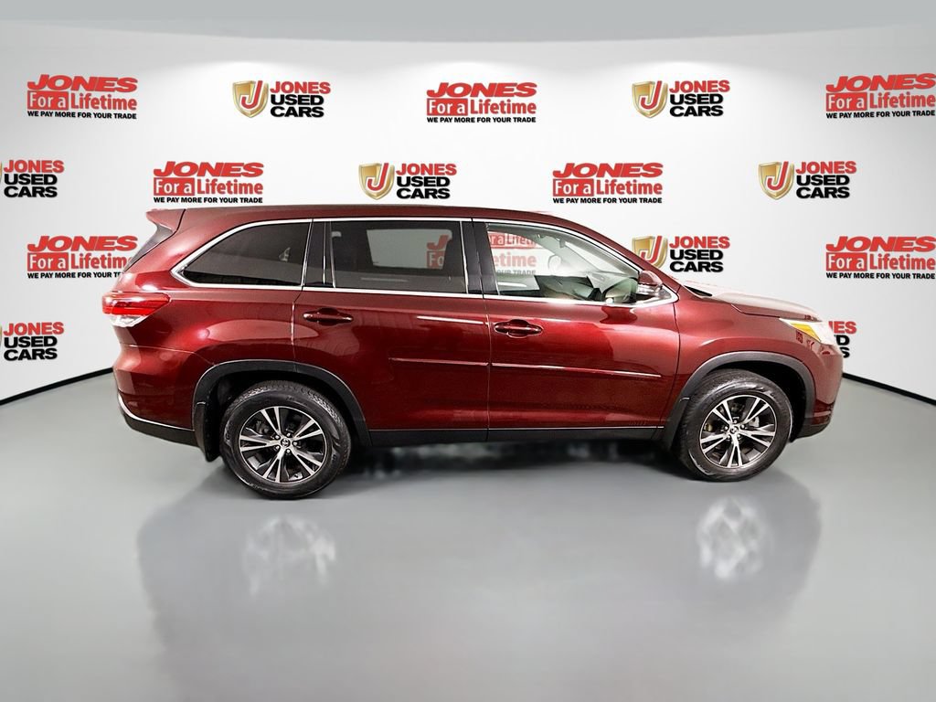 Certified 2019 Toyota Highlander LE w/ Protection Package #3 AWD/4WD image 16