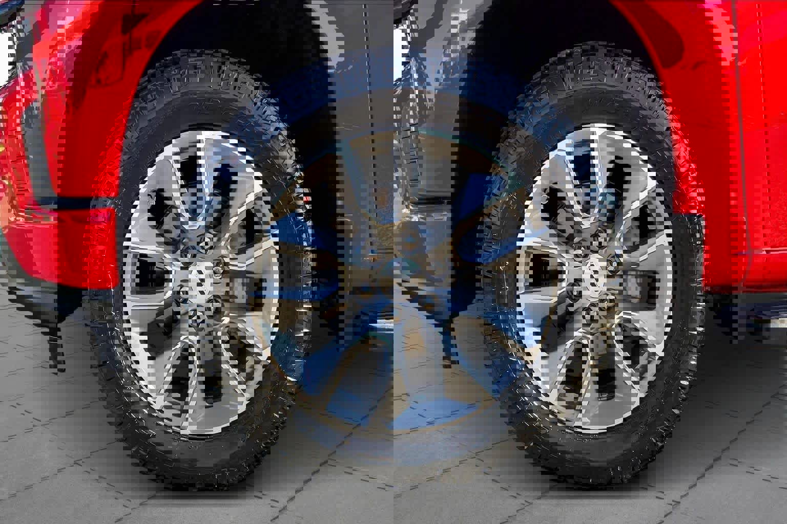 Used 2019 Chevrolet Silverado 1500 RST image 11