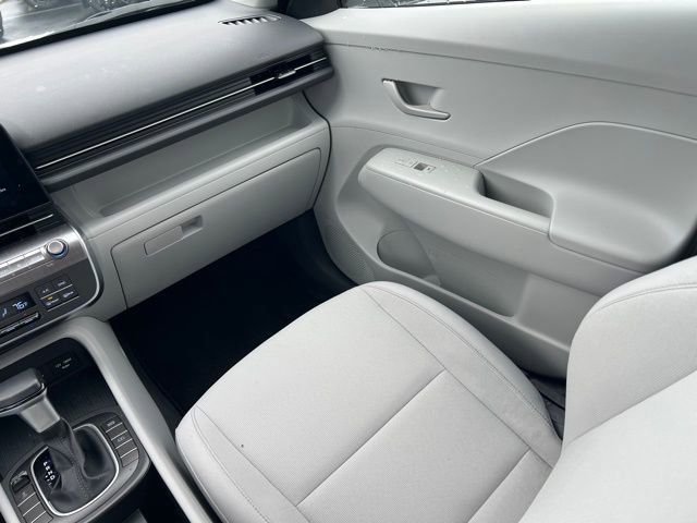 Certified 2025 Hyundai Kona SEL image 15