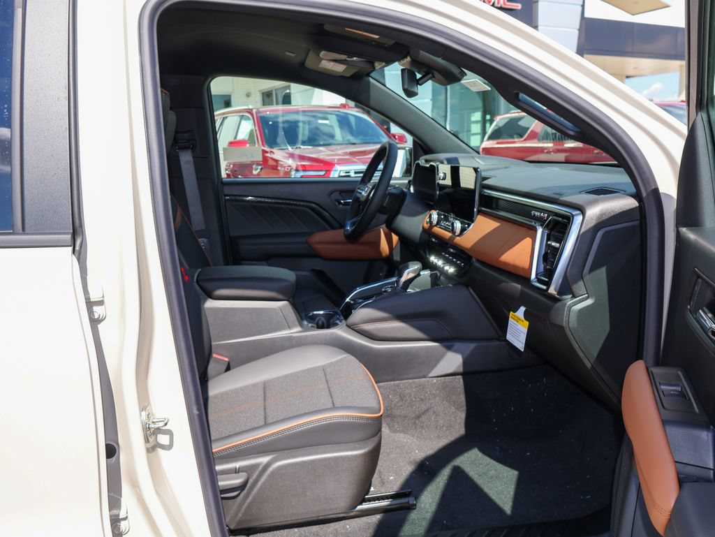 New 2026 GMC Canyon AT4 w/ Nightfall Essentials Package AWD/4WD image 27