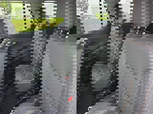 Used 2021 Chevrolet Traverse LT w/ LT Premium Package image 23