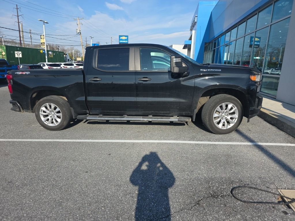 Used 2019 Chevrolet Silverado 1500 Custom w/ Custom Max Trailering Package AWD/4WD image 4